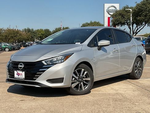 New 2025 Nissan Versa SV w/ Trunk Package image 2