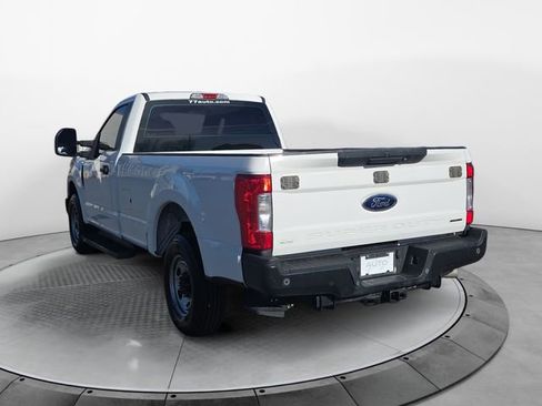 Used 2019 Ford F250 XL image 3