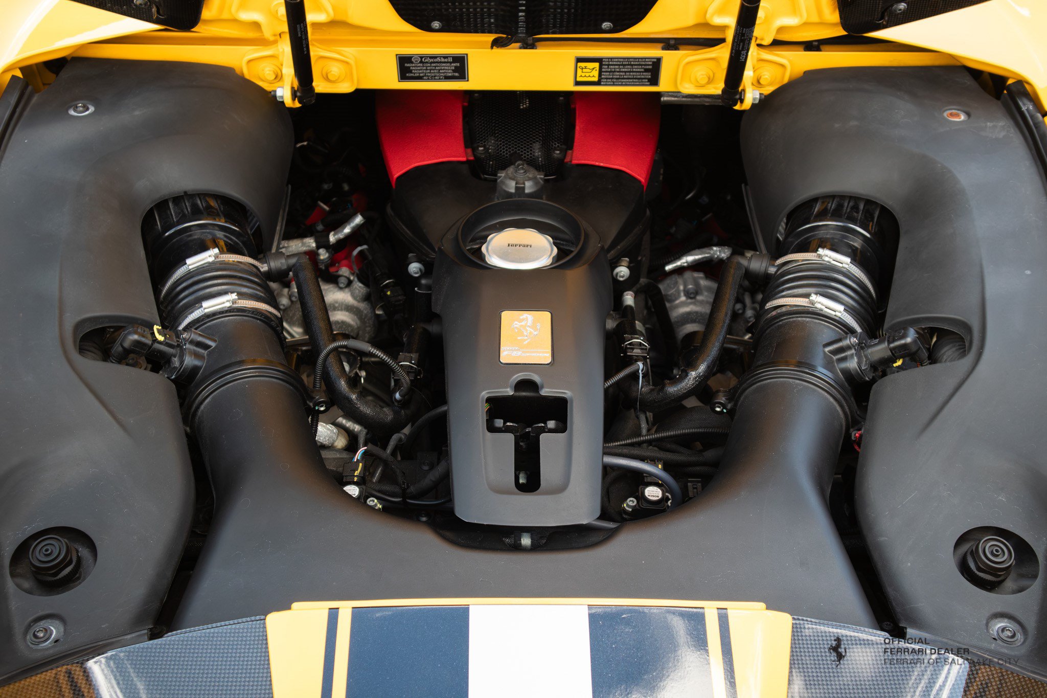 Used 2021 Ferrari F8 Tributo RWD image 5