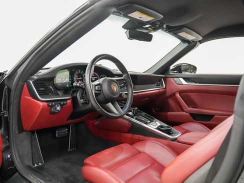 Certified 2023 Porsche 911 Cabriolet AWD/4WD image 4