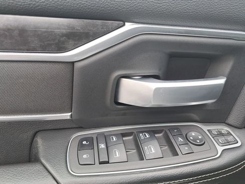 Certified 2024 RAM 2500 Big Horn w/ Night Edition image 25