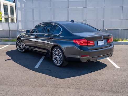 Used 2018 BMW 530i w/ Premium Package RWD image 3