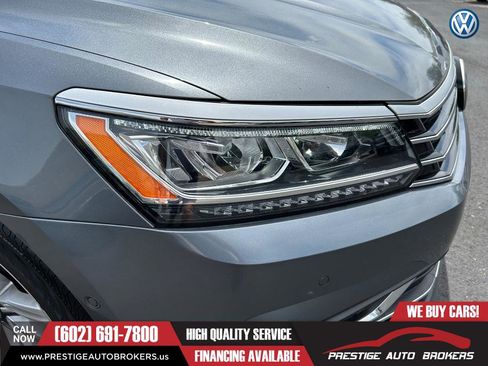 Used 2017 Volkswagen Passat 1.8T SEL Premium image 7