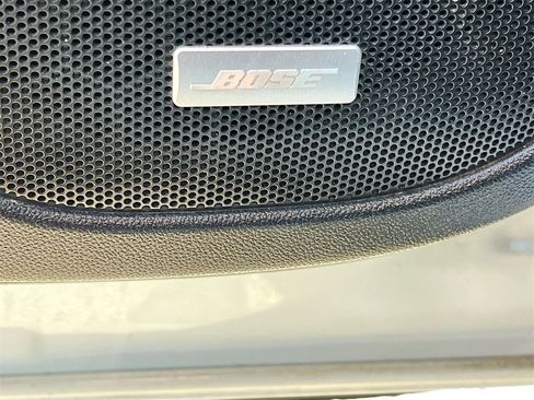 Used 2023 GMC Acadia AT4 image 19