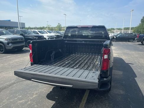 Certified 2022 Chevrolet Silverado 1500 Custom w/ Safety Confidence Package AWD/4WD image 23