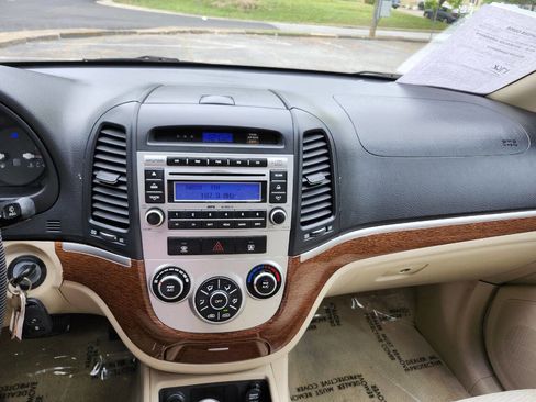 Used 2007 Hyundai Santa Fe GLS image 10