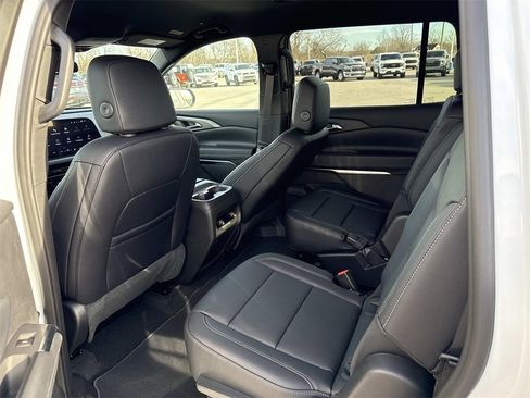 New 2026 Chevrolet Traverse LT w/ Midnight/Sport Edition image 23