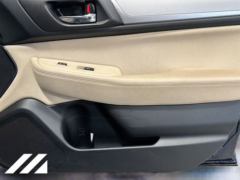Used 2018 Subaru Outback 2.5i Premium AWD/4WD image 30