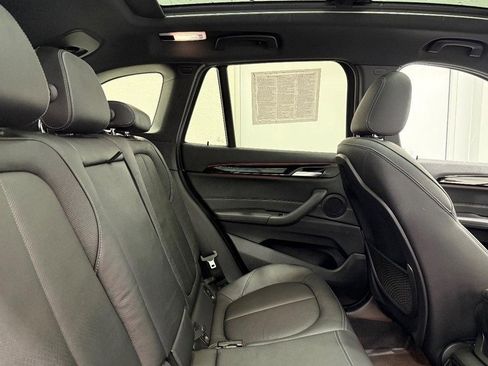 Used 2018 BMW X1 sDrive28i image 8