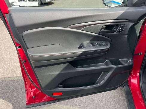 Certified 2023 Honda Passport TrailSport image 15