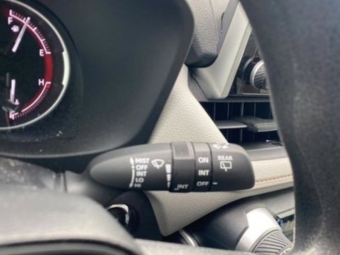 Used 2025 Toyota RAV4 XLE w/ Convenience Package image 11