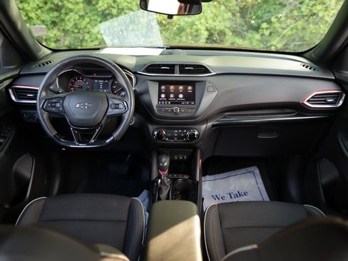Used 2022 Chevrolet TrailBlazer RS FWD image 19