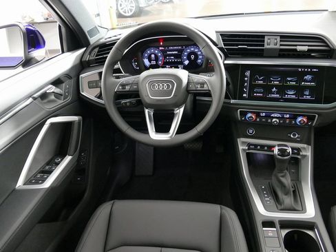 New 2025 Audi Q3 2.0T Premium image 24