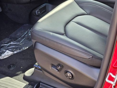 New 2026 Chrysler Pacifica Select w/ S Appearance Package image 20