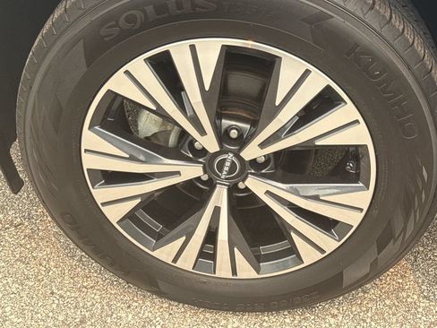 Certified 2023 Nissan Rogue SV w/ SV Premium B Package AWD/4WD image 9