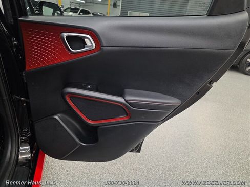 Used 2021 Kia Soul Turbo FWD image 25