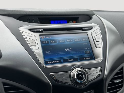 Used 2013 Hyundai Elantra Limited w/ Technology Pkg FWD image 12