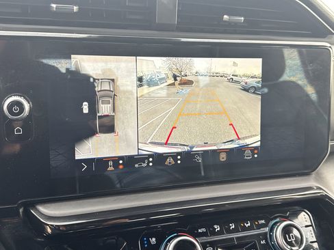 Used 2024 GMC Sierra 1500 AT4X image 14