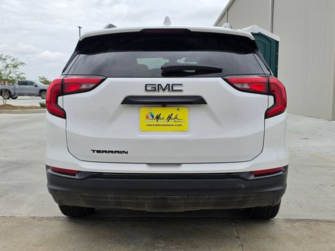 Used 2021 GMC Terrain SLE w/ Driver Convenience Package FWD image 3