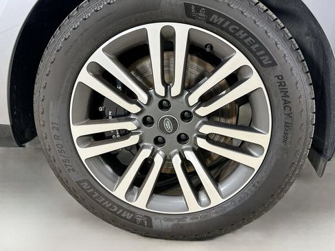 Used 2023 Land Rover Range Rover SE AWD/4WD image 10