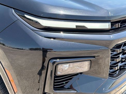 Used 2025 Chevrolet Traverse RS w/ LPO, Floor Liner Package FWD image 12