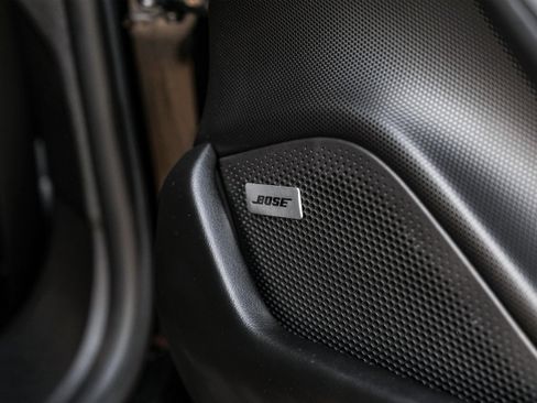 Used 2021 Porsche Taycan image 44