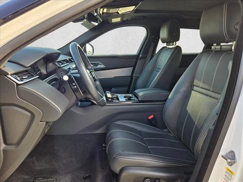 Certified 2022 Land Rover Range Rover Velar R-Dynamic S image 17