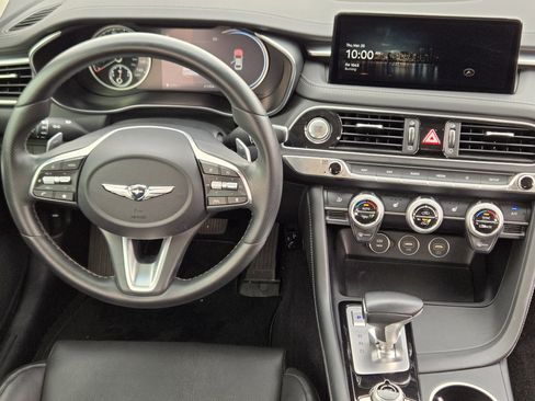 Used 2022 Genesis G70 2.0T RWD image 27