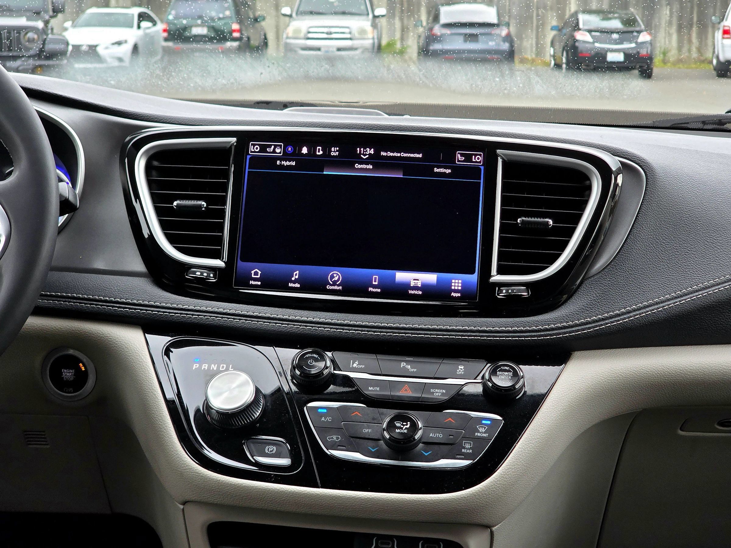Used 2023 Chrysler Pacifica Touring-L FWD image 30