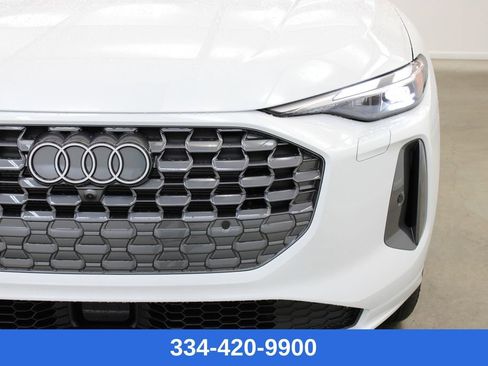 New 2025 Audi Q5 Premium image 8