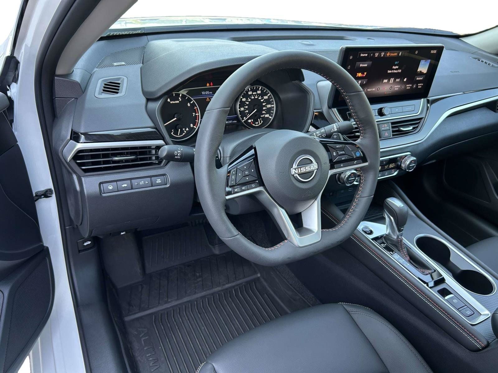 Used 2026 Nissan Altima 2.5 SR w/ SR Premium Package FWD image 9