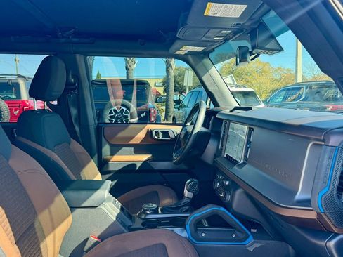 Used 2022 Ford Bronco Outer Banks image 9
