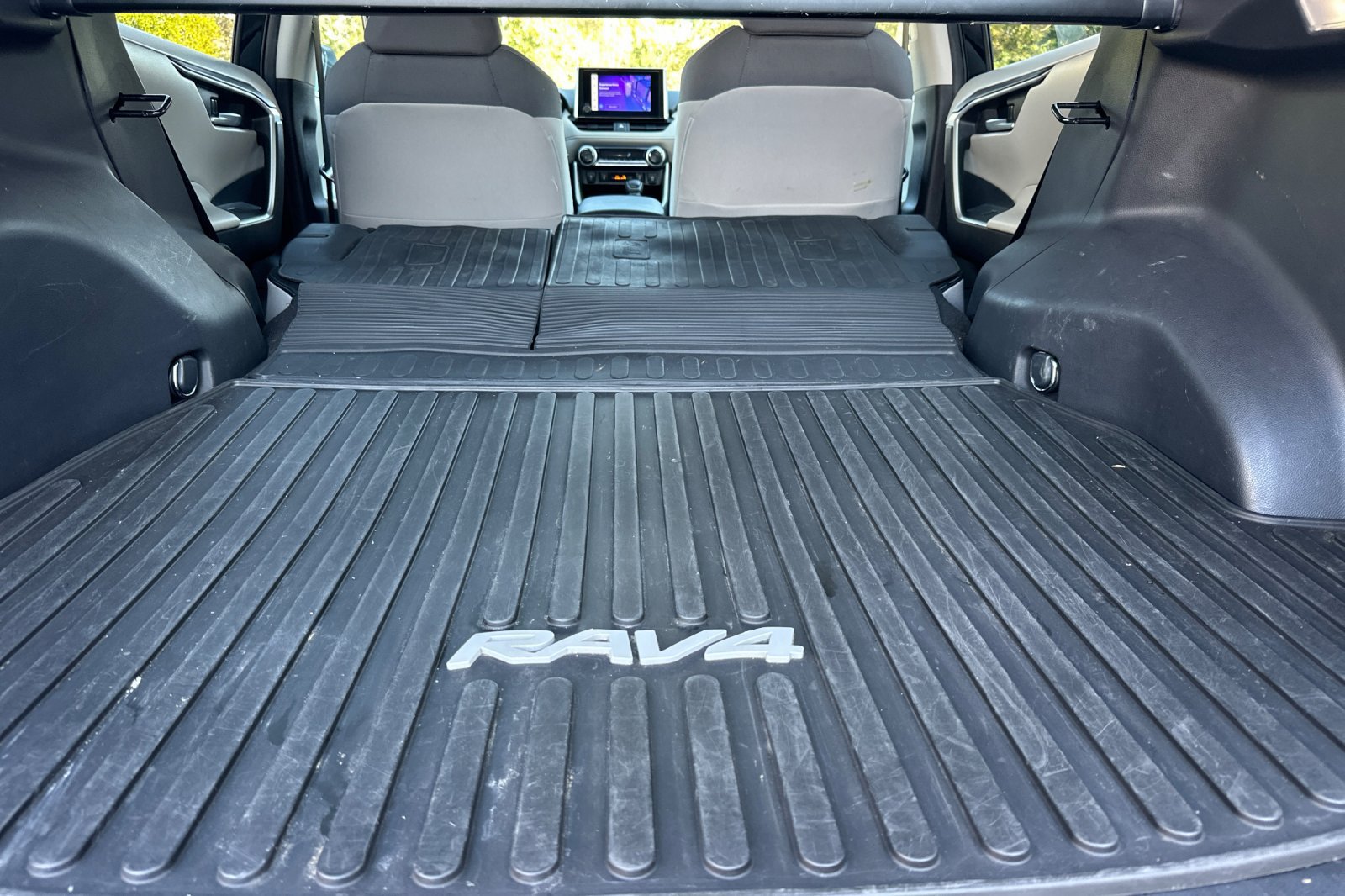 Certified 2024 Toyota RAV4 XLE w/ Convenience Package FWD image 18