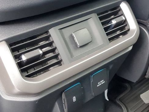 Certified 2023 Ford F150 Lariat RWD image 34