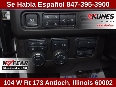 Used 2022 Chevrolet Tahoe LT w/ LT Signature Package AWD/4WD image 19