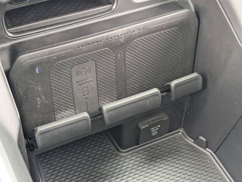 Used 2024 RAM 1500 Limited AWD/4WD image 25