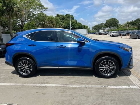 Used 2025 Lexus NX 250 FWD w/ Towing Package (2000 Lbs) image 8