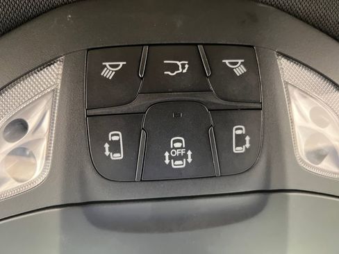 Used 2025 Chrysler Pacifica Select FWD image 66