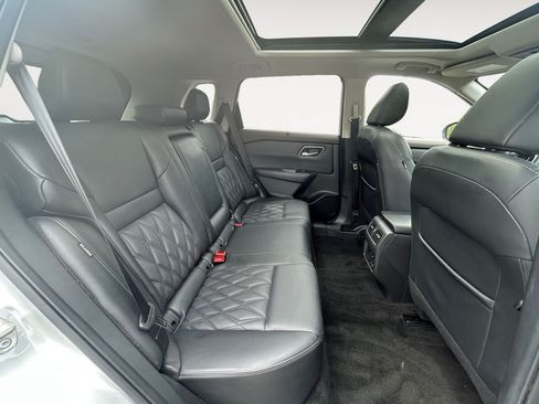 Used 2021 Nissan Rogue Platinum AWD/4WD image 23