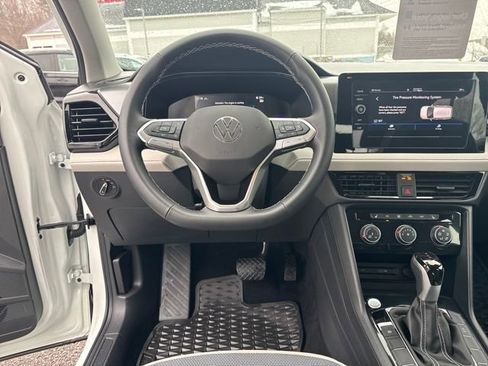 Certified 2025 Volkswagen Taos S image 17