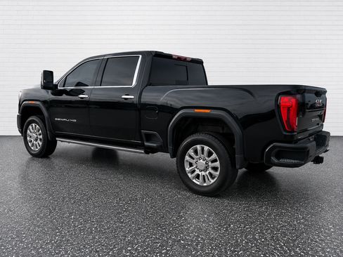 Used 2022 GMC Sierra 2500 Denali w/ Denali Ultimate Package AWD/4WD image 2