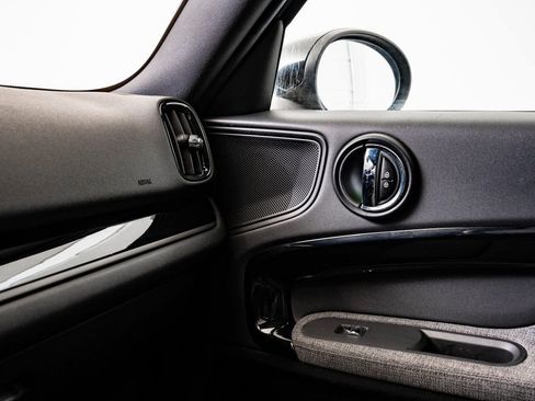 Used 2022 MINI Cooper Countryman S w/ Premium Package image 38