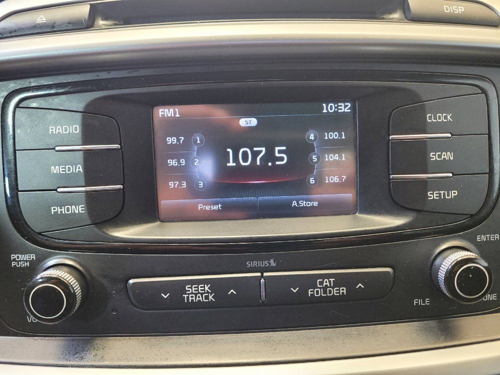 Used 2017 Kia Sorento AWD image 25