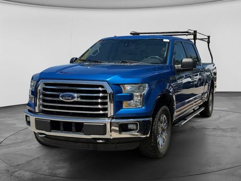 Used 2015 Ford F150 XLT w/ Equipment Group 301A Mid AWD/4WD image 4