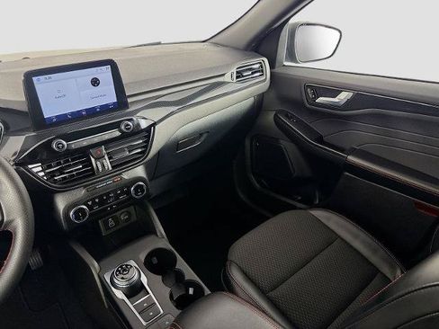 Certified 2025 Ford Escape ST-Line AWD/4WD image 21