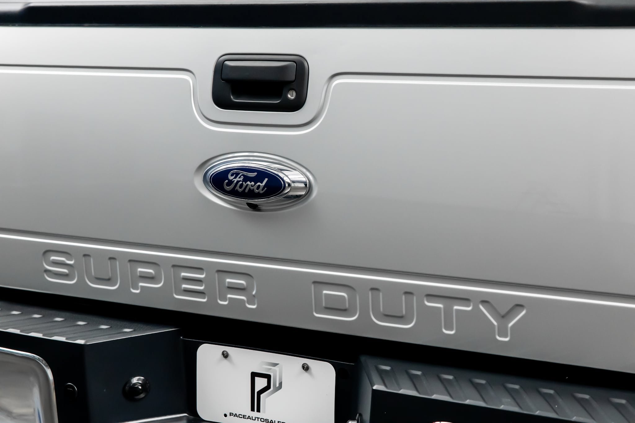 Used 2015 Ford F250 Lariat w/ Chrome Package AWD/4WD image 18