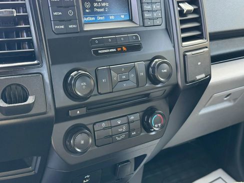 Used 2017 Ford F150 XL w/ Equipment Group 101A Mid RWD image 22