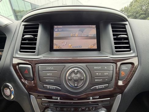 Used 2015 Nissan Pathfinder SL w/ Trailer Tow Package AWD/4WD image 9