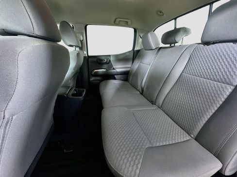 Used 2021 Toyota Tacoma SR5 AWD/4WD image 26