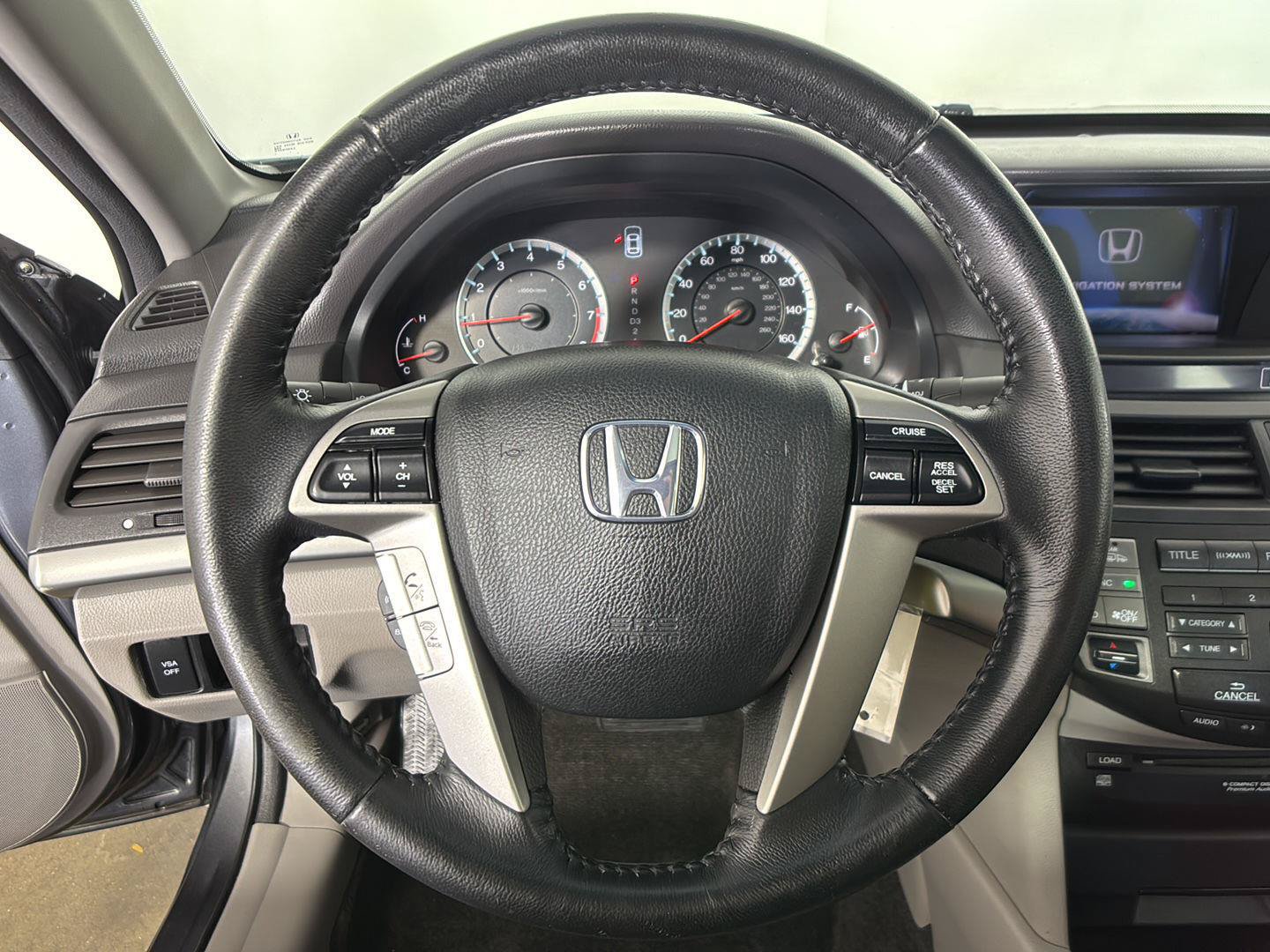 Used 2010 Honda Accord EX-L image 29